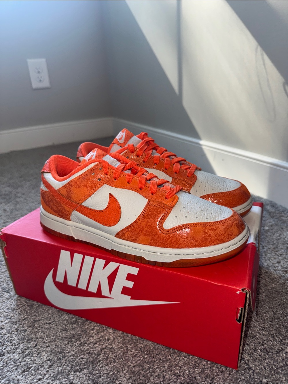 Nike Dunk Low Safety Orange / Light Bone | Women’s 9.5 🍊